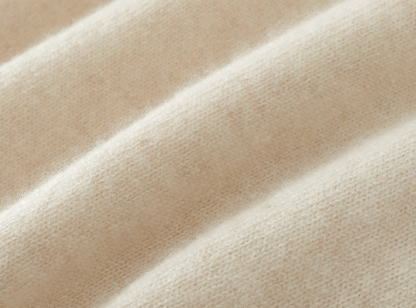 Fitted Turtleneck Cashmere & Wool Blend Sweater - ERIMI StudioFitted Turtleneck Cashmere & Wool Blend SweaterSweaterERIMI Studio