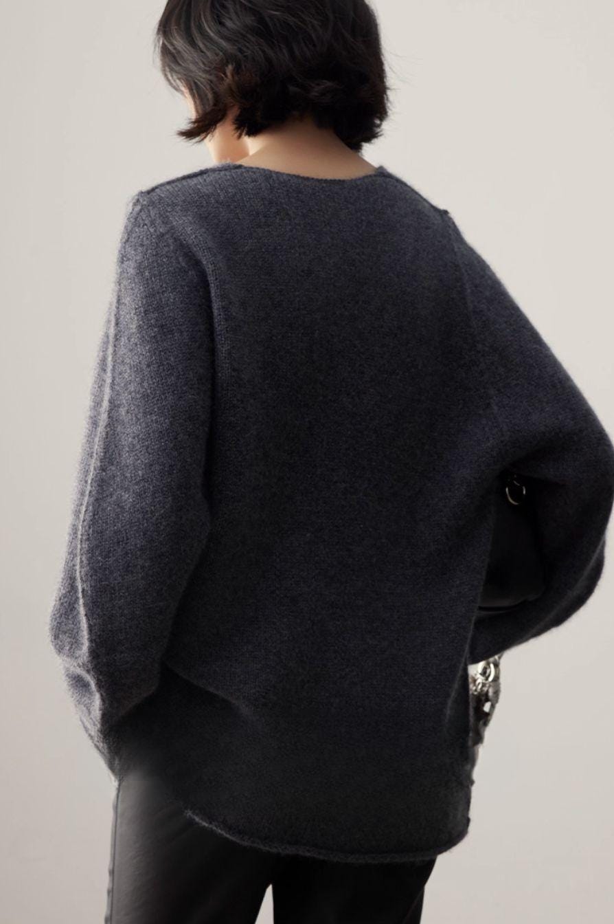 Oversized V - neck Cashmere Sweater - ERIMI StudioOversized V - neck Cashmere SweaterSweaterERIMI Studio
