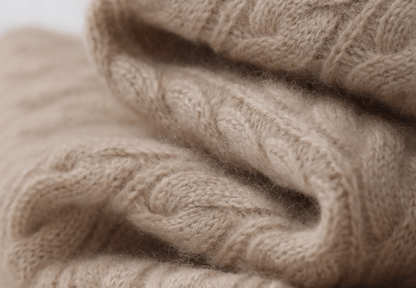 Relaxed Cable Knit Cashmere Sweater - ERIMI StudioRelaxed Cable Knit Cashmere SweaterSweaterERIMI Studio