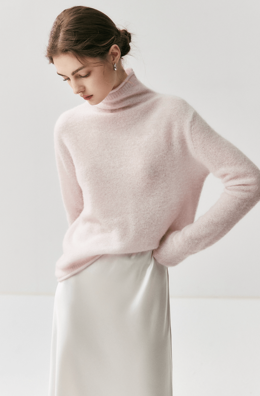 Relaxed Cashmere & Silk Blend Turtleneck Sweater - ERIMI StudioRelaxed Cashmere & Silk Blend Turtleneck SweaterSweaterERIMI Studio