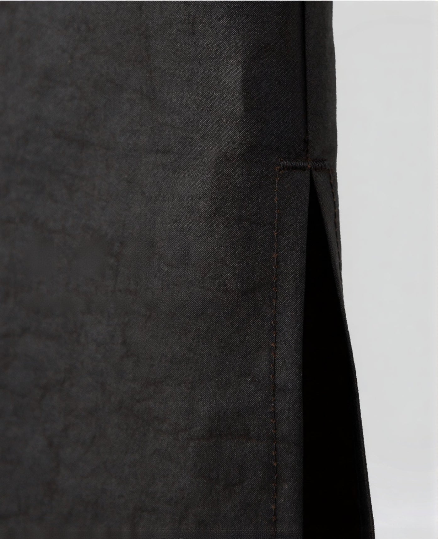 closeup of the seamline